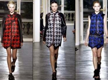 Défilé Balenciaga - Printemps/été 2011