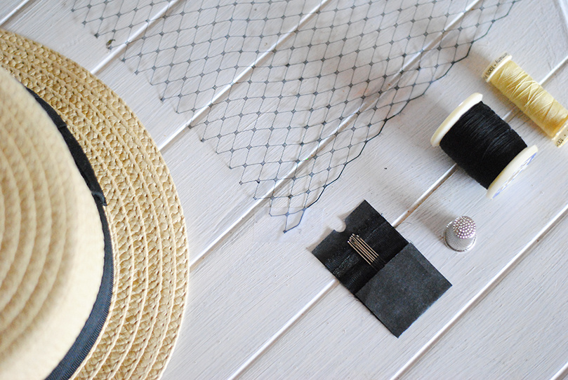 Le canotier voilette - Zoom matériel