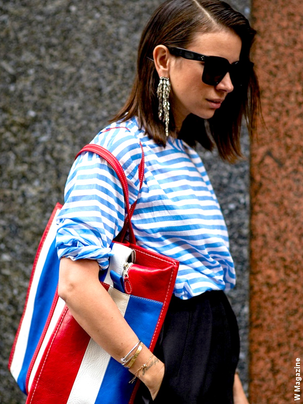 Marinière bleue + pantalon noir