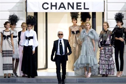 Karl Lagerfeld - Défilé Chanel