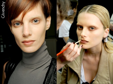 Sourcils décolorés