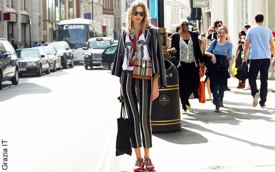 Le tailleur-pantalon imprimé