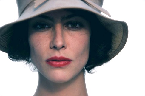 Anna Mouglalis en Coco Chanel