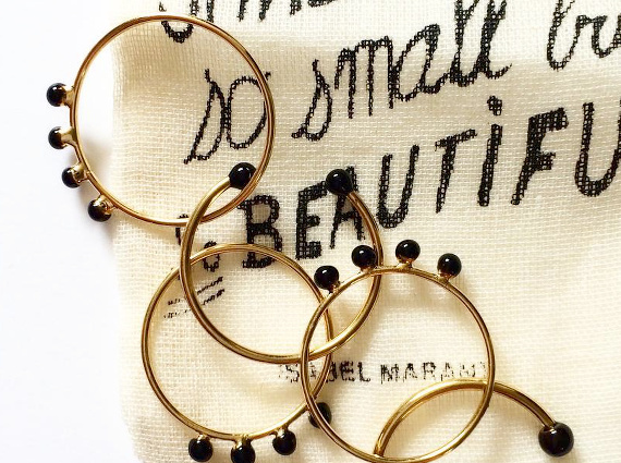 Wanted : un set de très fines bagues