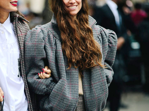 Manches bouffantes : entre réminiscences victoriennes et clin d'oeil eighties