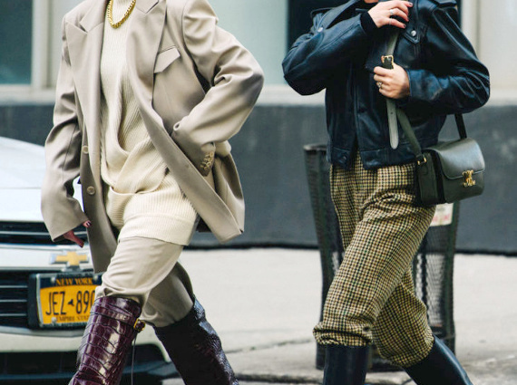 Pour ou contre le pantalon glissé dans les bottes ?