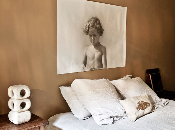 Ballot de paille sous verre, néo poupées russes, lampe souris et autres lubies déco