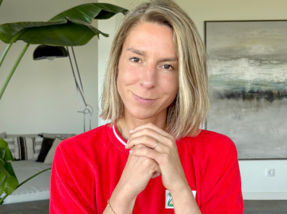 Fuir l'ennui fashion : 5 looks d'été qui osent la couleur