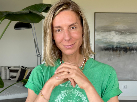 Tee-shirts été 2025 : les modèles à adopter... et ceux à oublier !