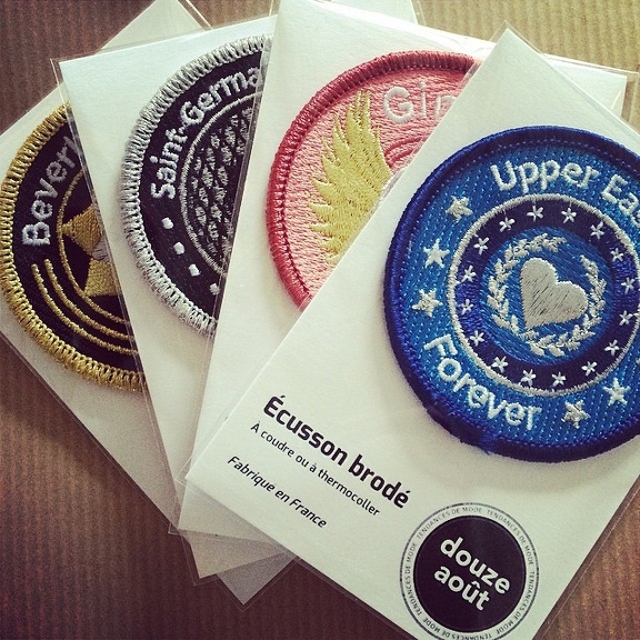 Ecussons Douze Août