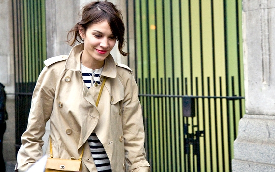 Alexa Chung en marinière