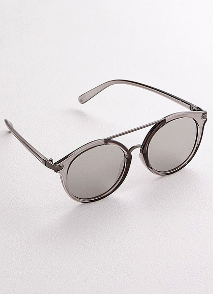 Lunettes de soleil argentées