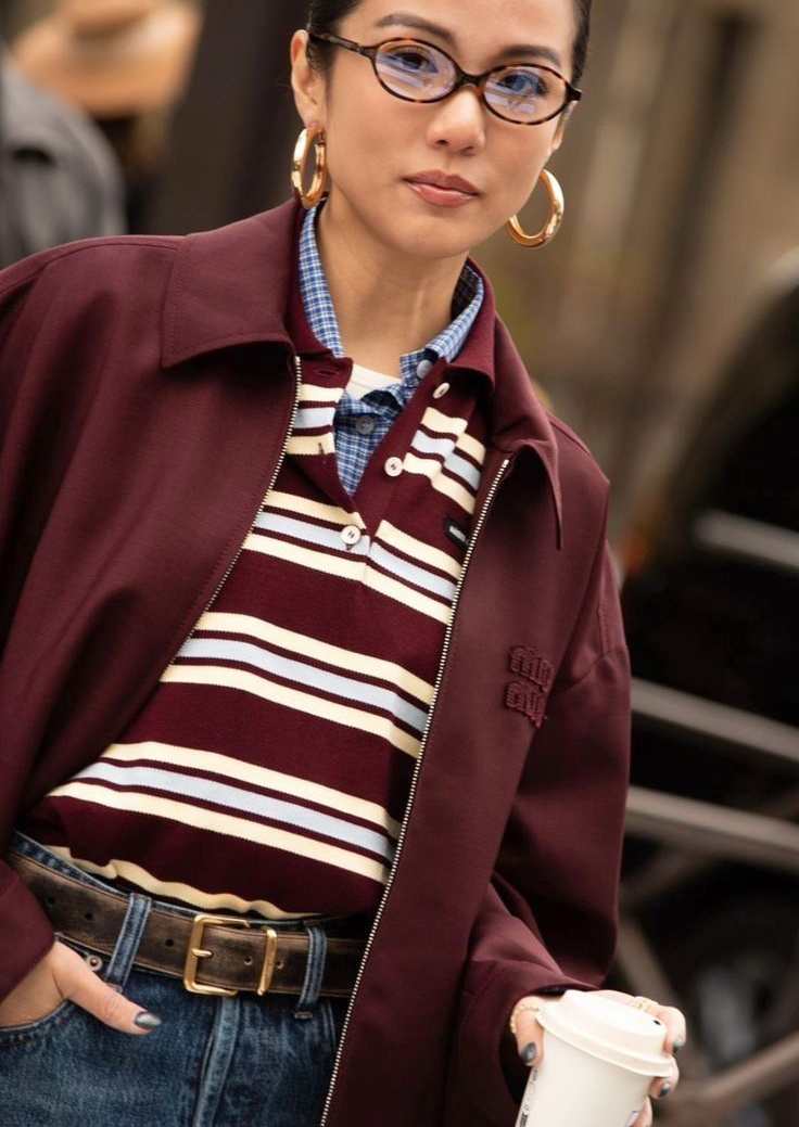 Et si l'on glissait une chemise sous nos polos ?