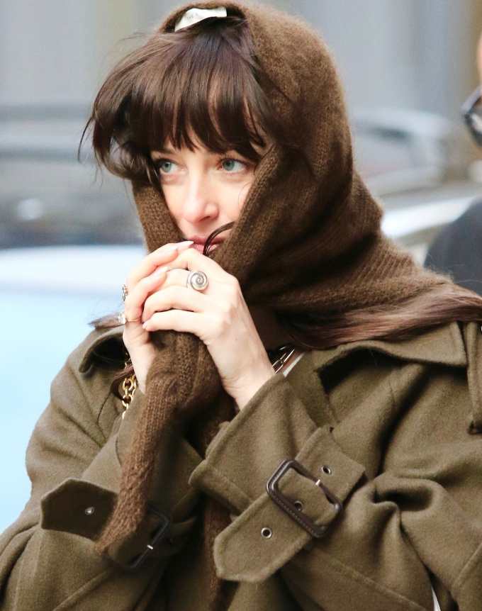 Le fichu, en voie de réhabilitation fashion ?