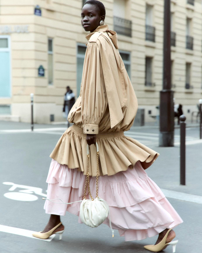 Taille basse + volants = le bon mix ?